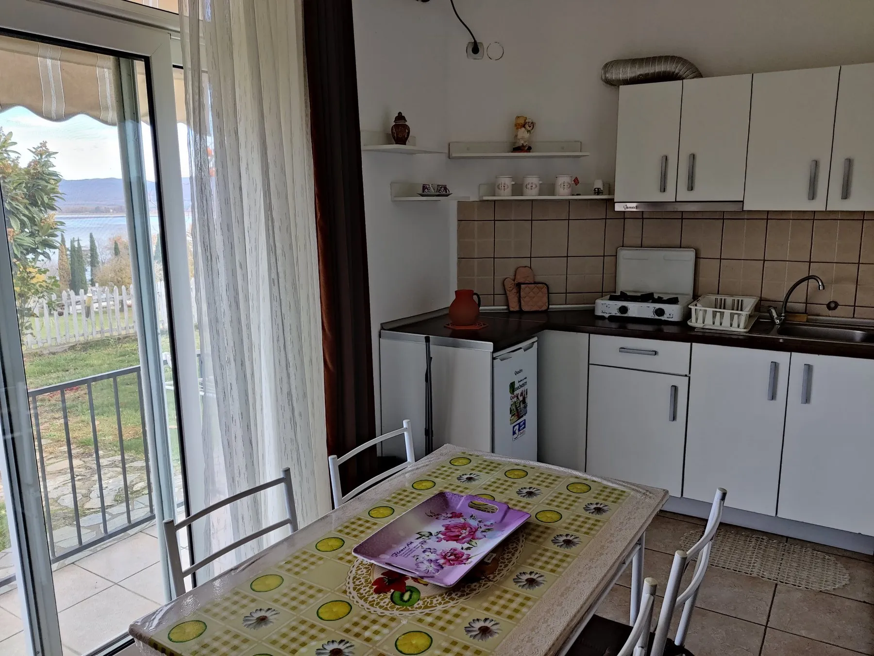 Dining area and kitchenette looking toward the garden